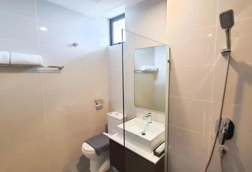 Hotelli Ramada Suites By Wyndham The Straits Johor Bahru