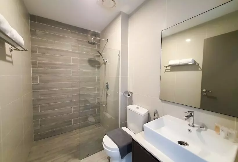 Hotelli Ramada Suites By Wyndham The Straits Johor Bahru