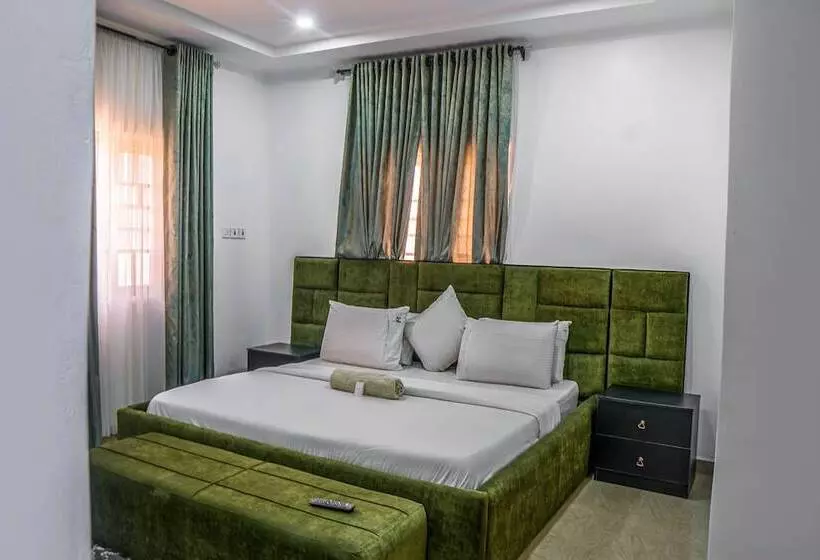 هتل Utobert Apartments Abuja