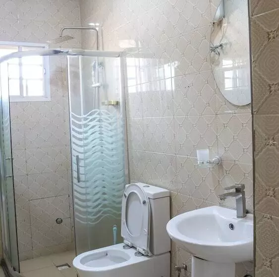 هتل Utobert Apartments Abuja