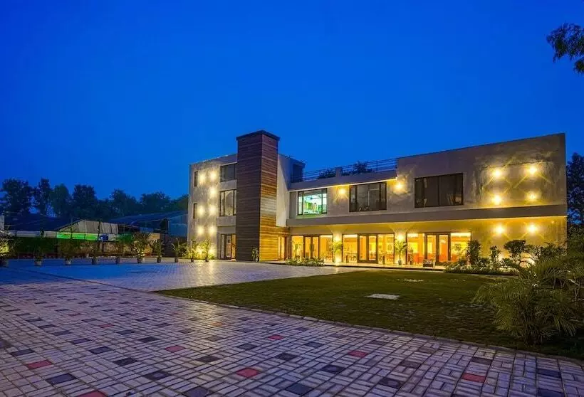 The Zenith   A Hotel By Hot Millions