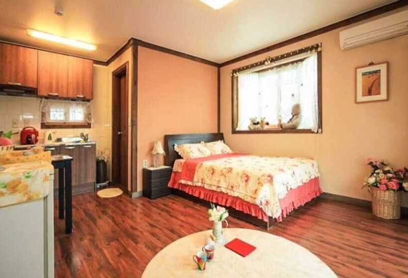 Gangneung Gyeongpo Hasla Pension