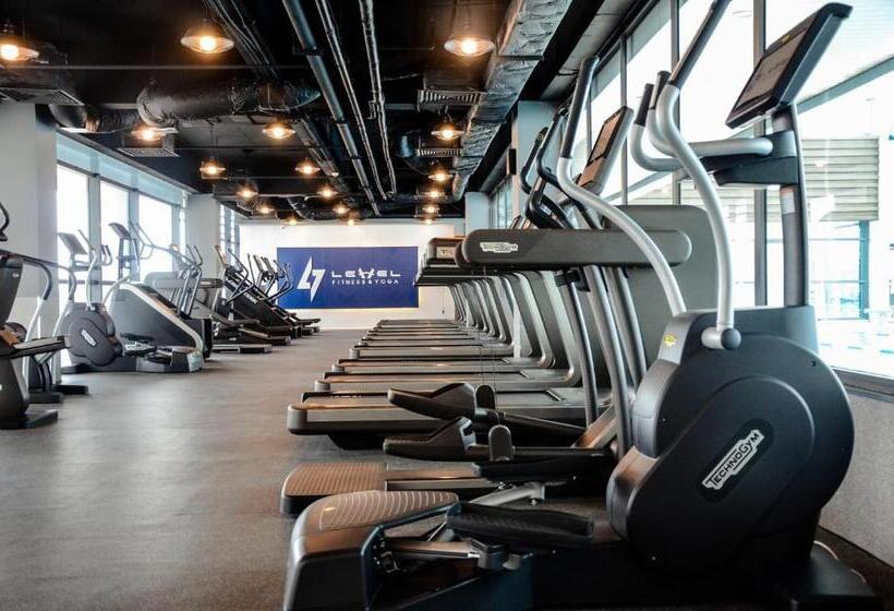 هتل Khách Sạn Quang Vinh