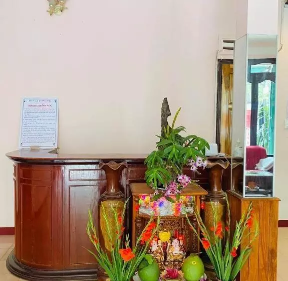 هتل Khách Sạn Quang Vinh