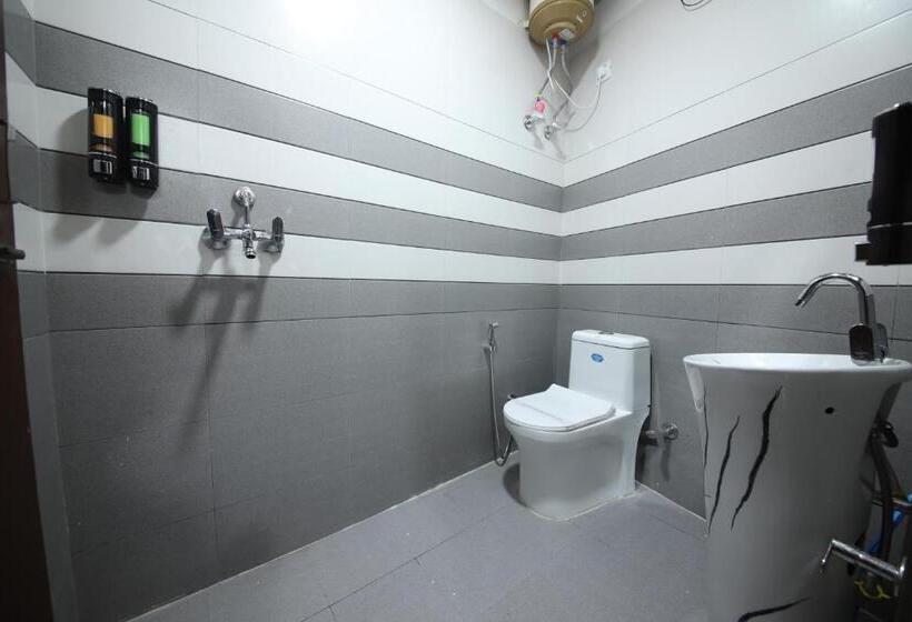 Отель Perfectstayz Mussoorie Hills