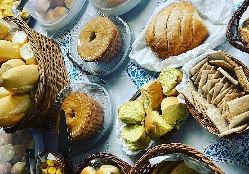 فندق Sacra Familia