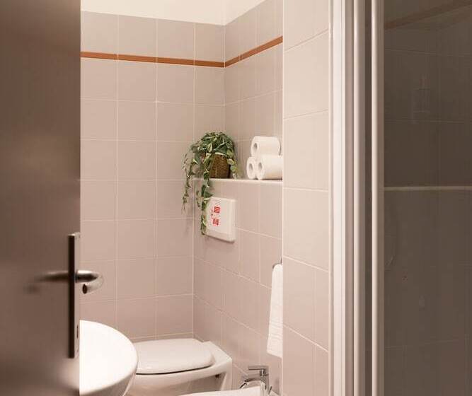 Hotel The Convo Lake Como