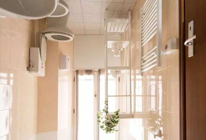 هتل The Convo Lake Como