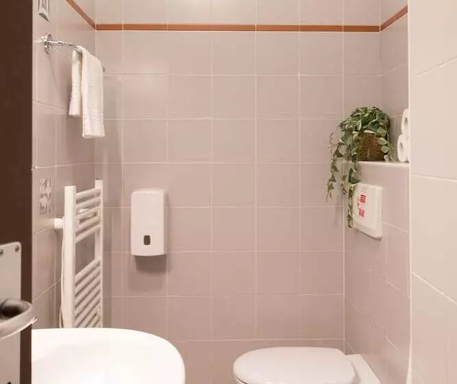 هتل The Convo Lake Como