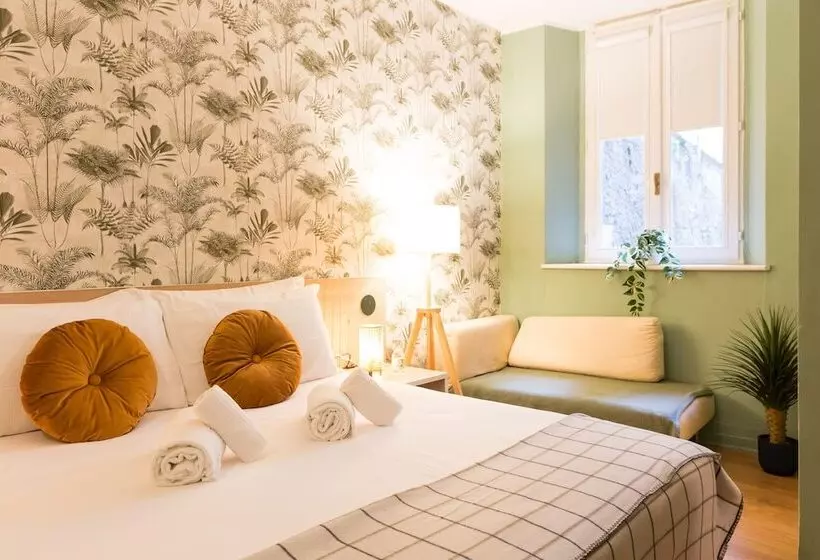 هتل The Convo Lake Como