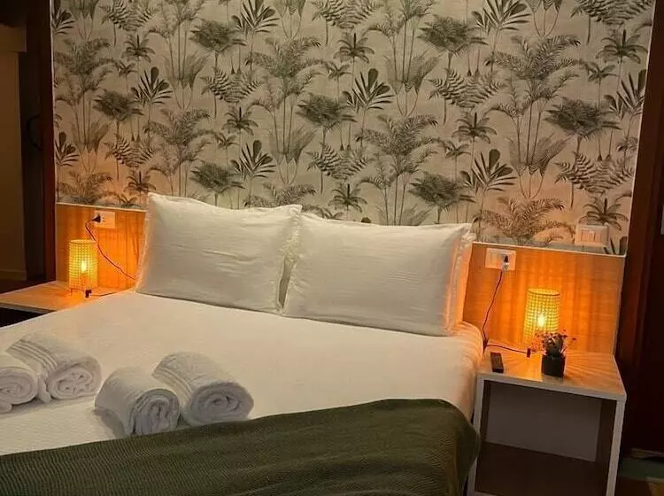 هتل The Convo Lake Como