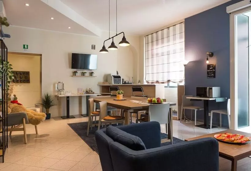 هتل The Convo Lake Como