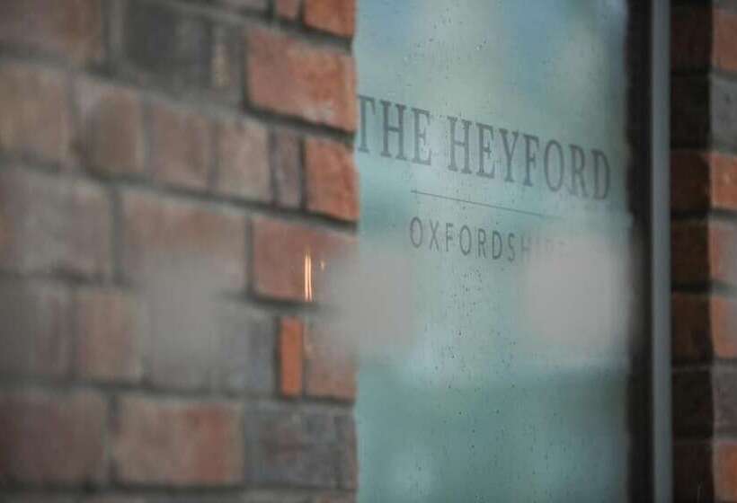 Отель The Heyford