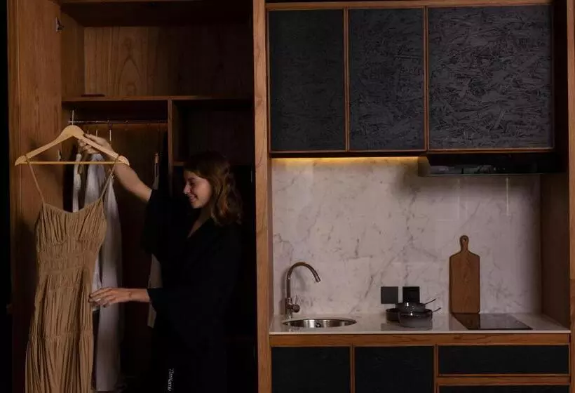 ホテル The Komu Canggu Bali