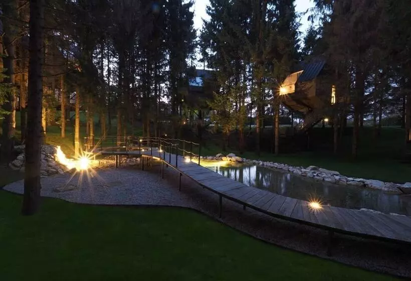 Hotelli Tree House Close To The National Park Plitvice Lakes
