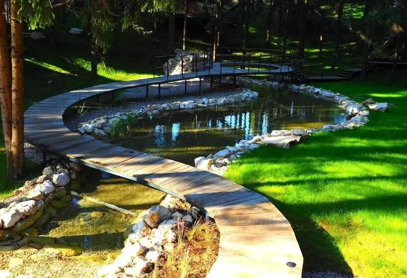 Hotelli Tree House Close To The National Park Plitvice Lakes