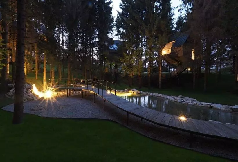 Hotelli Tree House Close To The National Park Plitvice Lakes