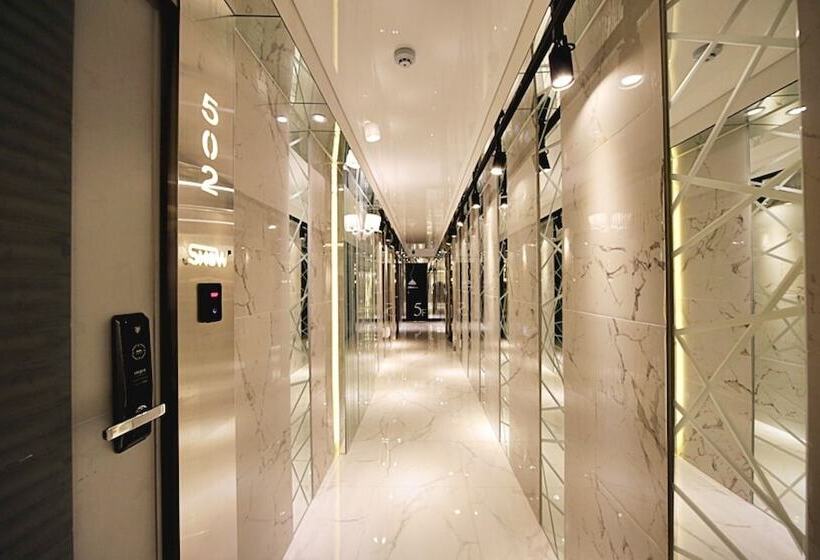 مُتل Andong Show