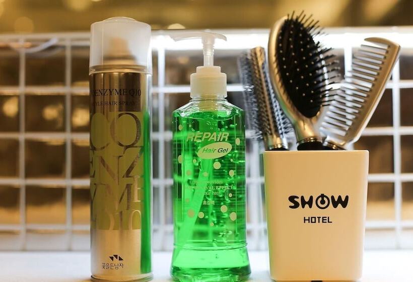 مُتل Andong Show