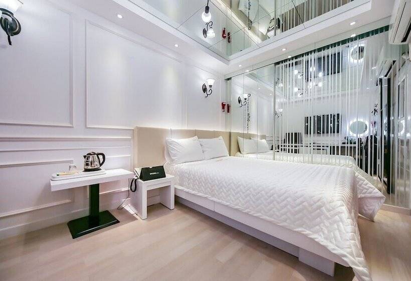 مُتل Andong Show