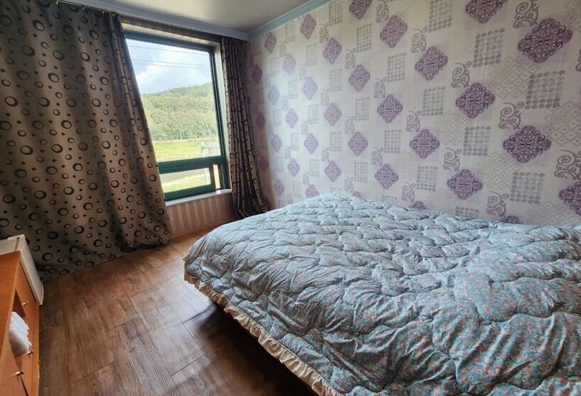 מוטל Danyang Taehwasan Park