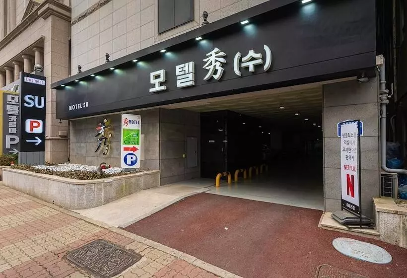 Motelli Gwangju Sangmu Hotel Su