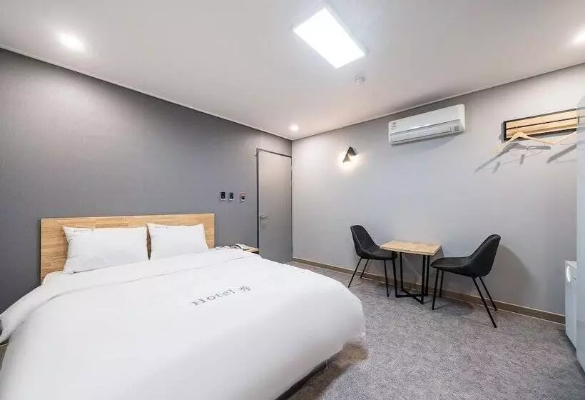 Motelli Gwangju Sangmu Hotel Su