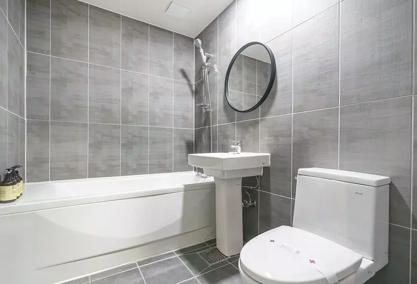 Motelli Gwangju Sangmu Hotel Su