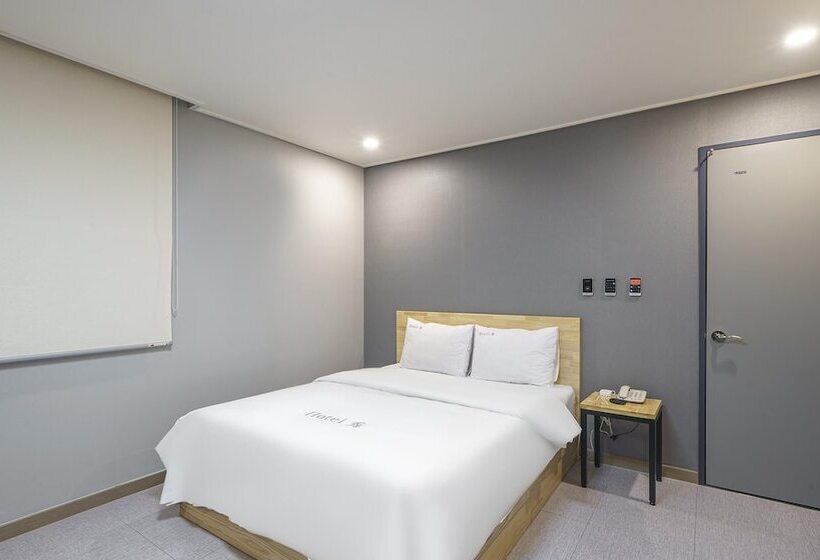 فندق على الطريق Gwangju Sangmu Hotel Su