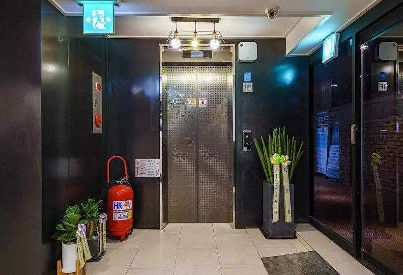 モーテル Incheon  Bed Station