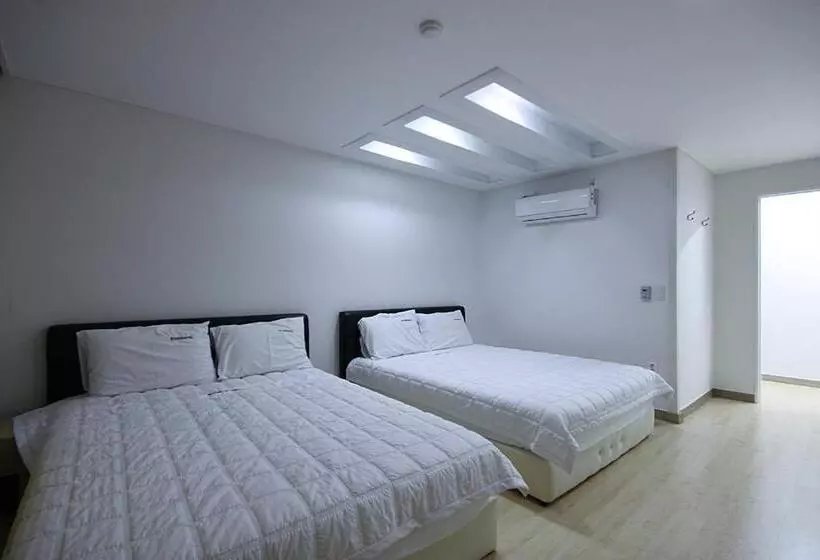 مُتل View Hotel Geoje
