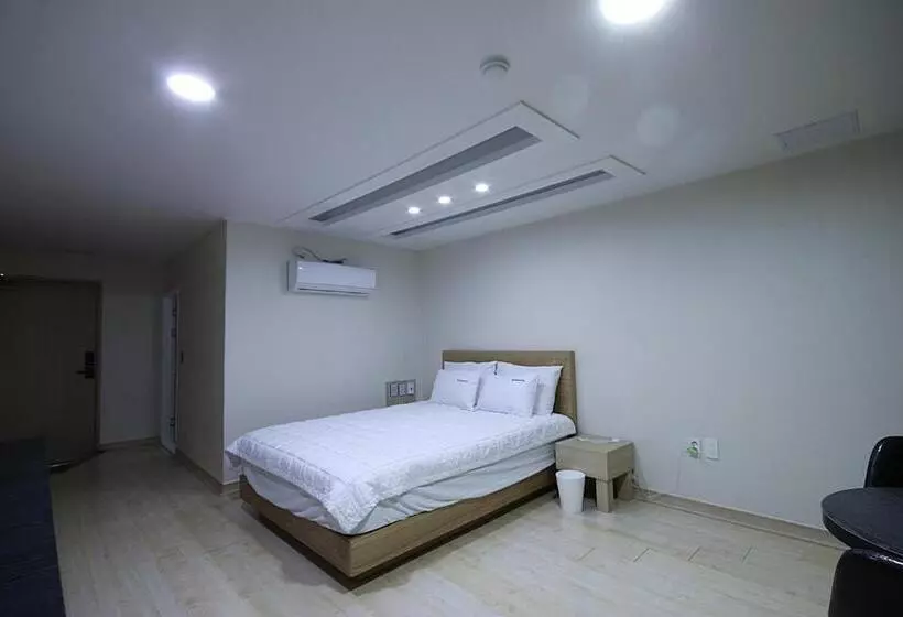 مُتل View Hotel Geoje