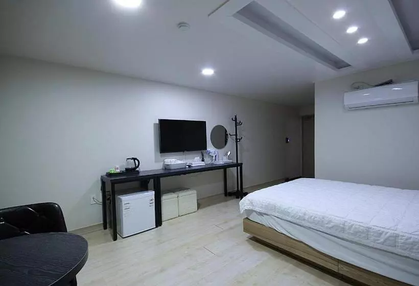مُتل View Hotel Geoje