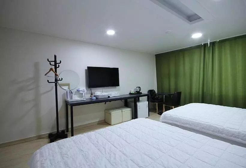 مُتل View Hotel Geoje