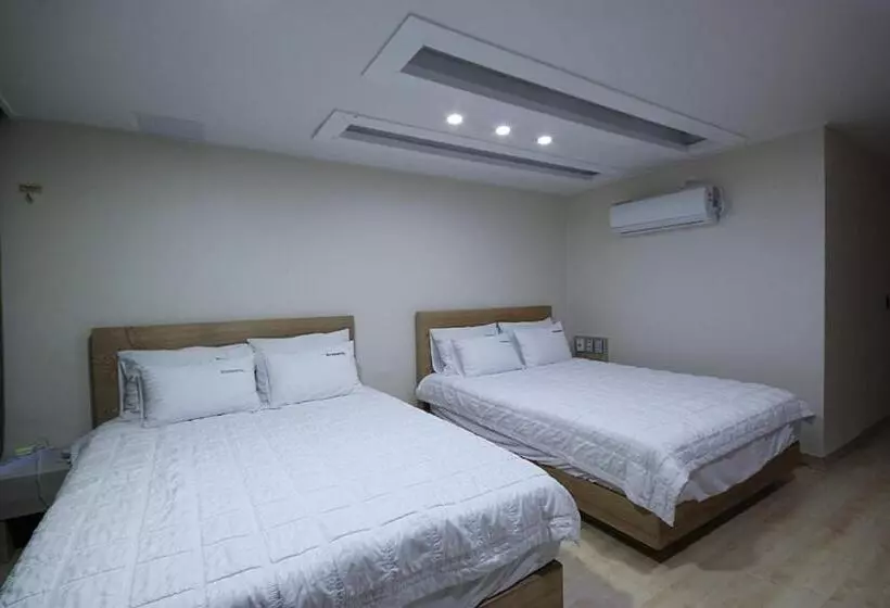 مُتل View Hotel Geoje
