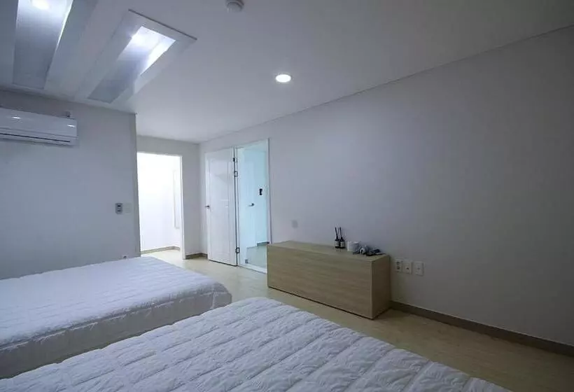 مُتل View Hotel Geoje