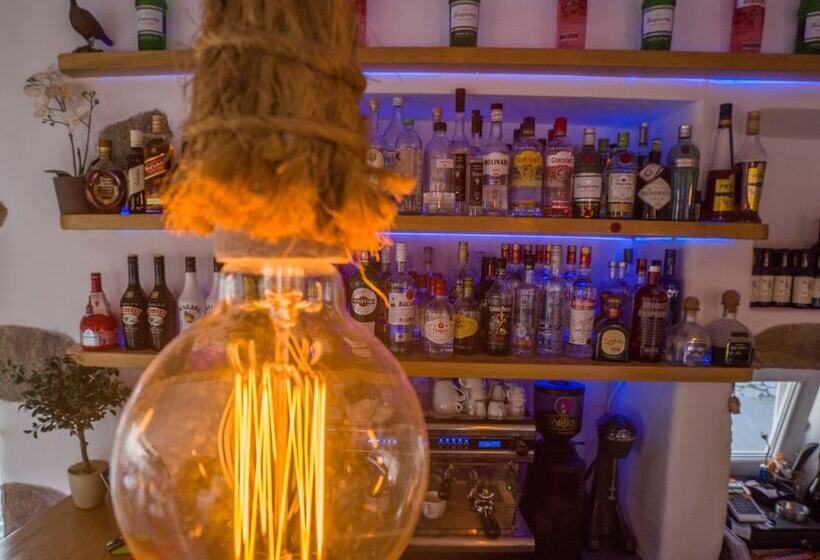 پانسیون Agia Anna Beachfront Boutique