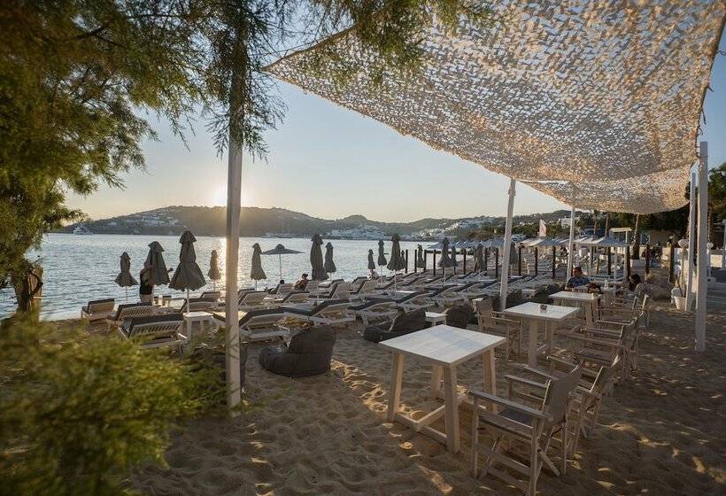 پانسیون Agia Anna Beachfront Boutique