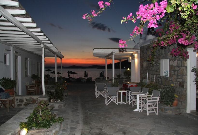 پانسیون Agia Anna Beachfront Boutique