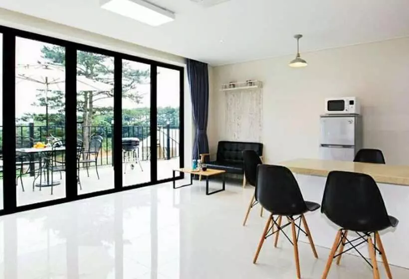 ペンション Miryang Myway Resort
