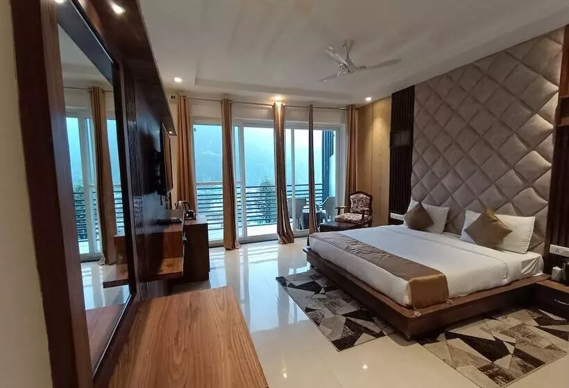 Rr Hotel & Resort