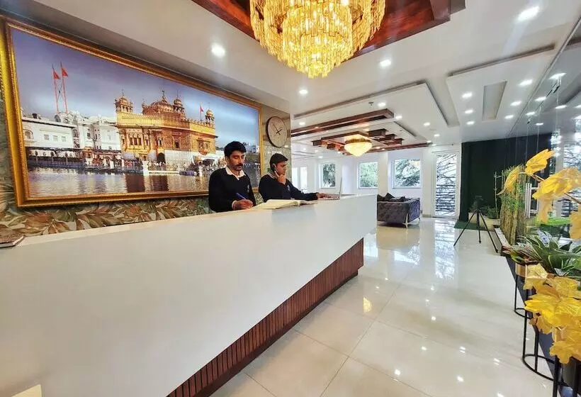 Rr Hotel & Resort