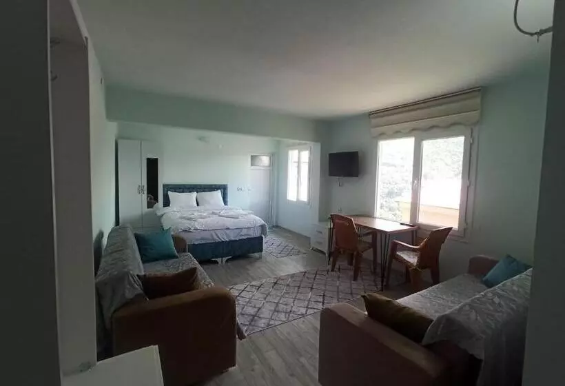 Yeşi̇lalan Otel