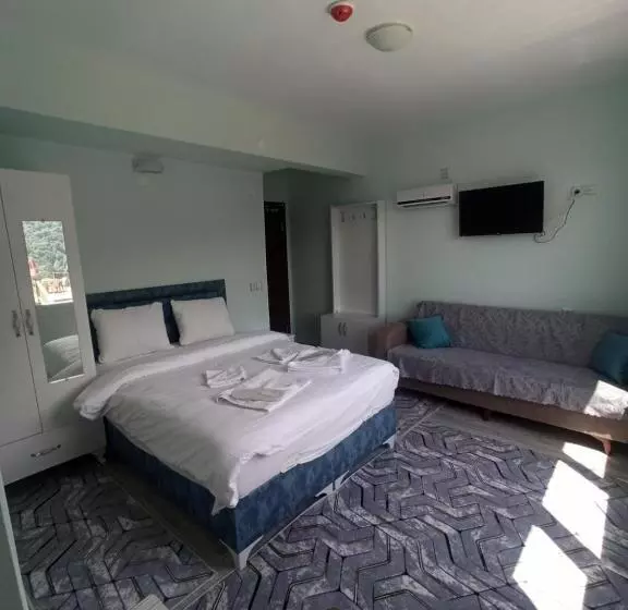 Yeşi̇lalan Otel