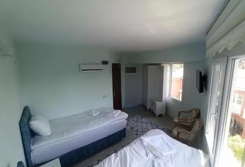 Yeşi̇lalan Otel