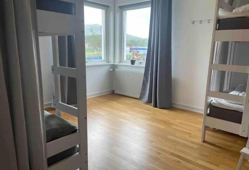 הוסטל Comfortable Guest Rooms With Fully Equipped Kitchen And Cosy Living Room