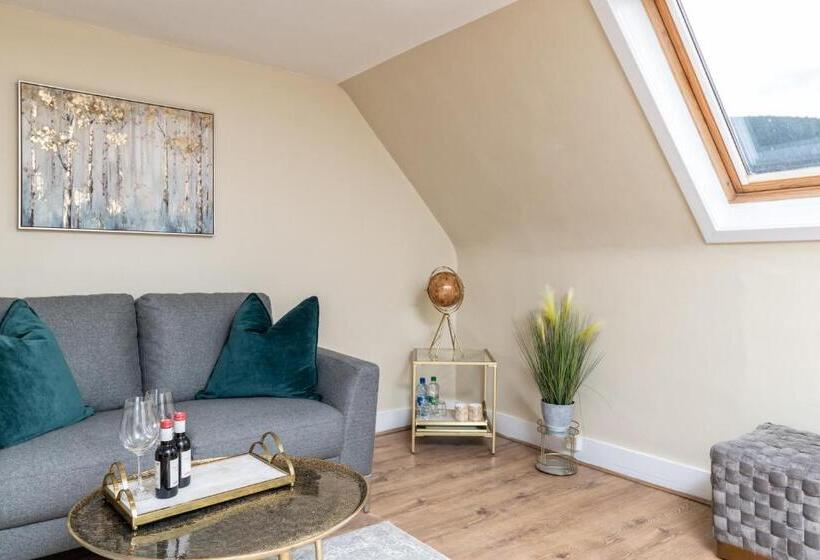 Общежитие The Green Inn Rooms