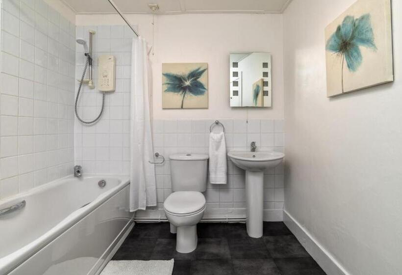 Общежитие The Green Inn Rooms