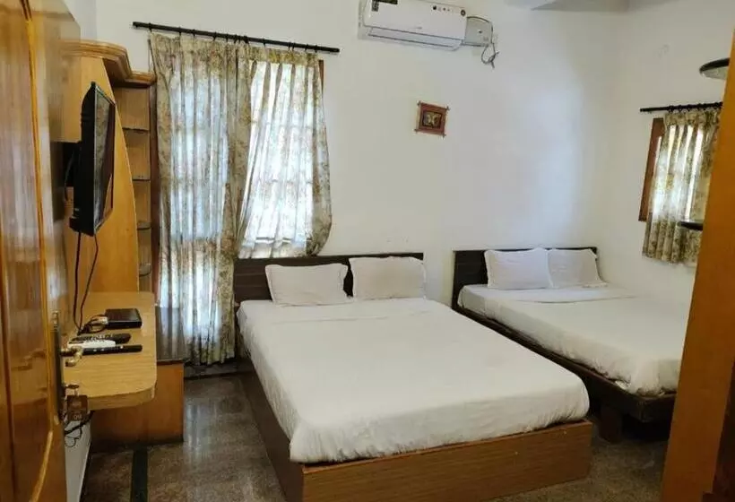 Anurag Inn B&b