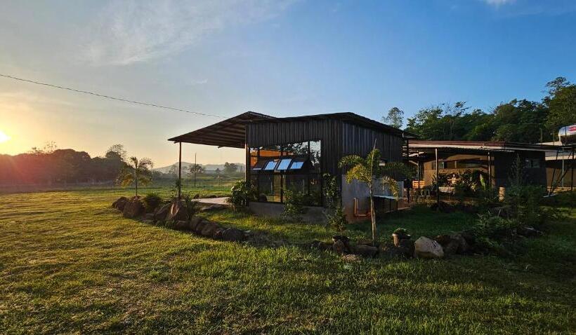 Bed and Breakfast Jorge S Black Cabin